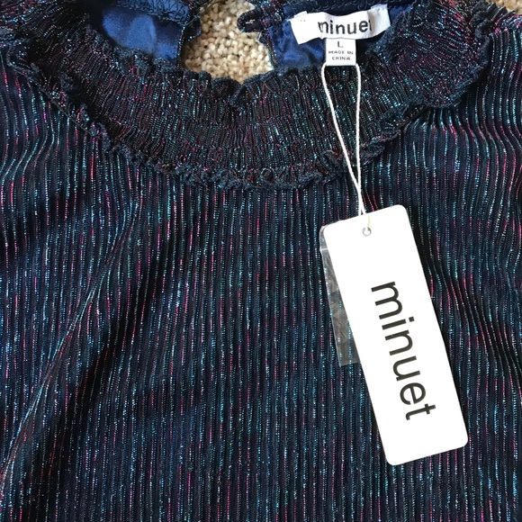 Women’s blouse - Picture 2 of 3